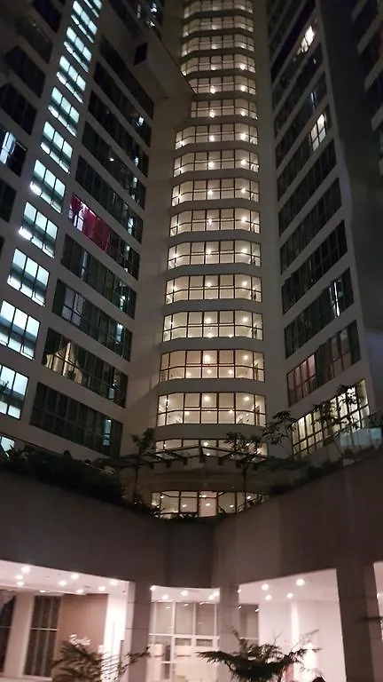 Apartment Regalia Suites & Residences Klcc Infinity Pool By 109 Global Host Kuala Lumpur Malaysia
