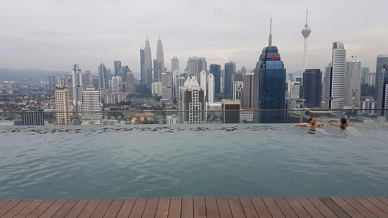 Regalia Suites & Residences Klcc Infinity Pool By 109 Global Host Kuala Lumpur Malaysia